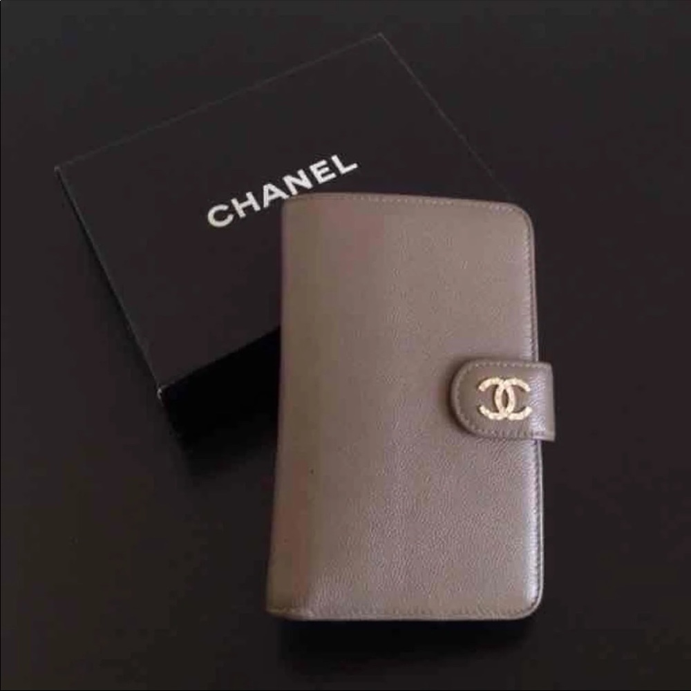 **SOLD** Chanel L- Zip Wallet
